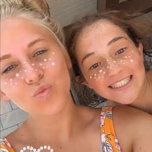 Meet your Posher, Adrienne